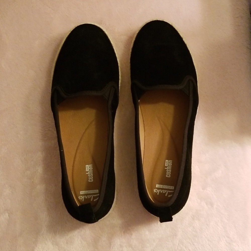 Shoes - Picture 2 of 3